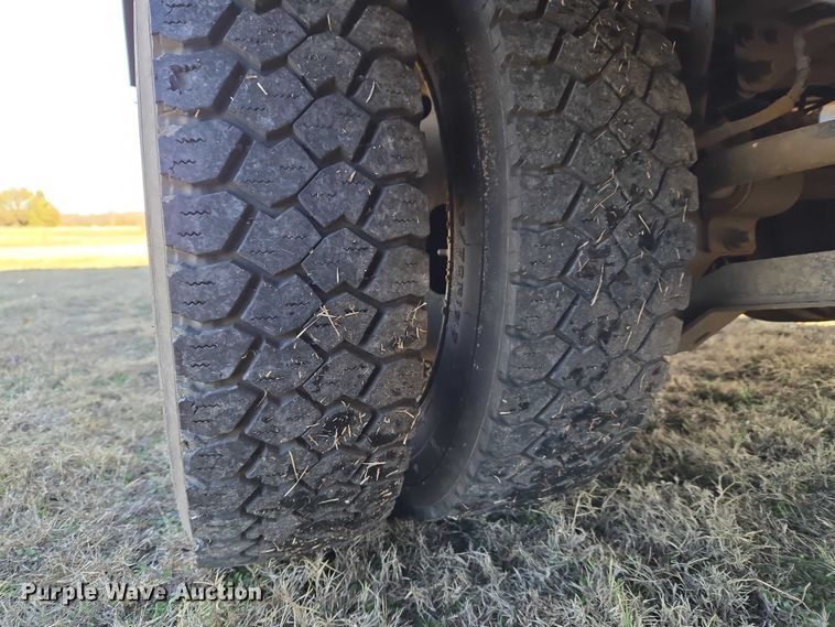 image for item ET5329 2015 RAM 4500HD ambulance