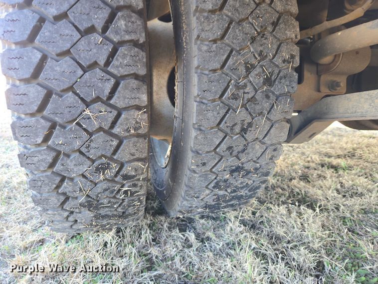 image for item ET5329 2015 RAM 4500HD ambulance