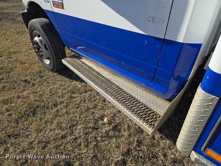 image for item ET5330 2012 Dodge Ram 4500HD ambulance