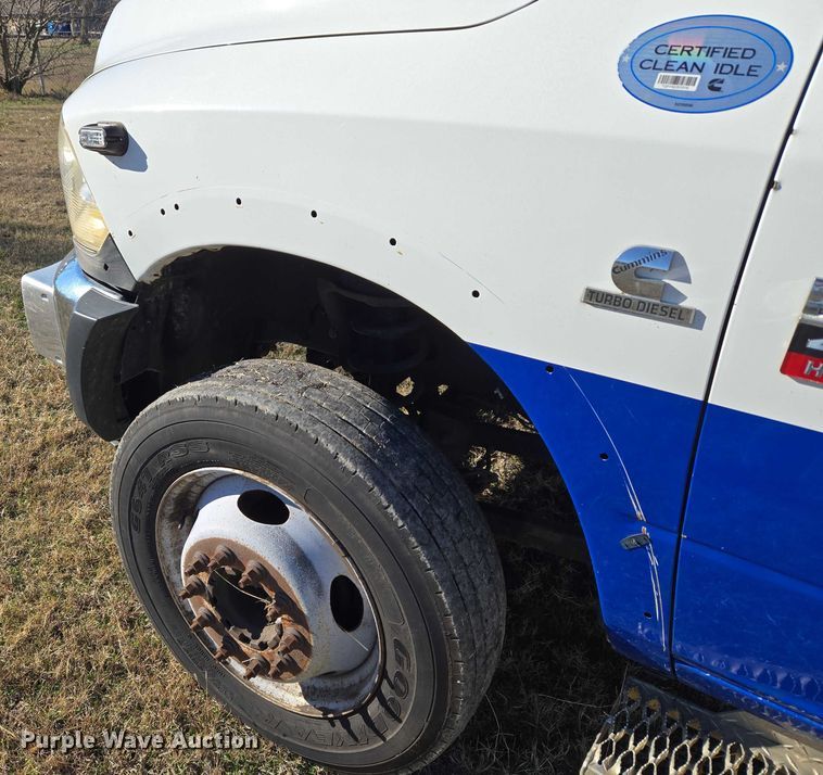 image for item ET5330 2012 Dodge Ram 4500HD ambulance