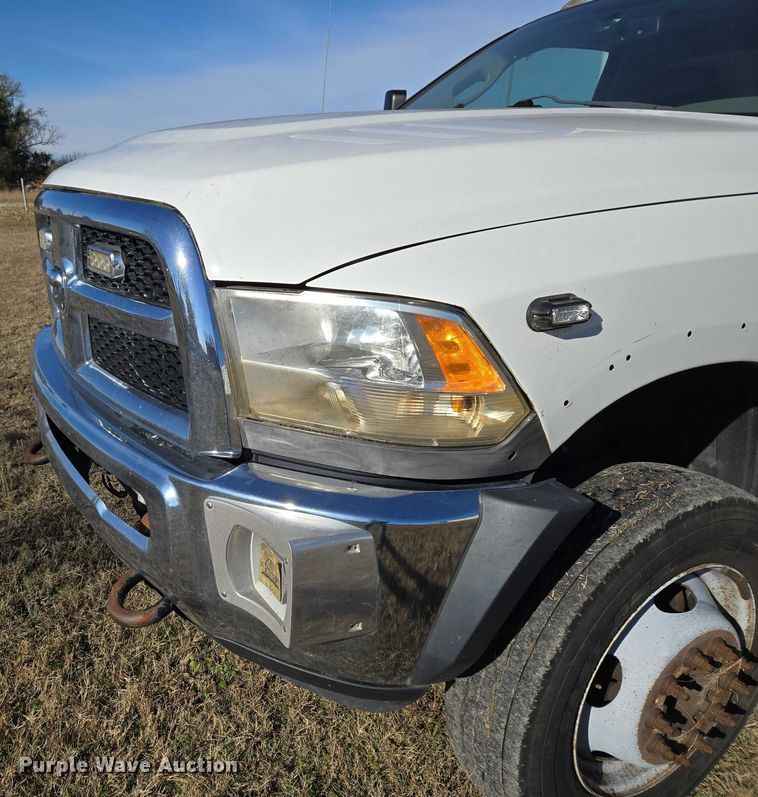 image for item ET5330 2012 Dodge Ram 4500HD ambulance