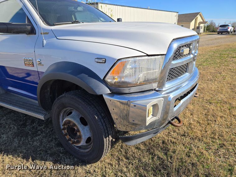 image for item ET5330 2012 Dodge Ram 4500HD ambulance