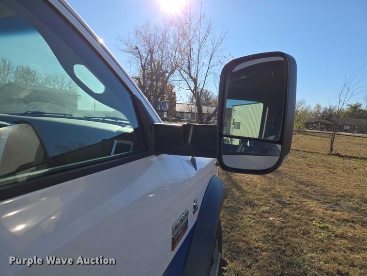 image for item ET5330 2012 Dodge Ram 4500HD ambulance