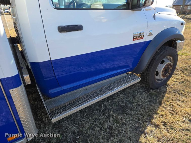 image for item ET5330 2012 Dodge Ram 4500HD ambulance