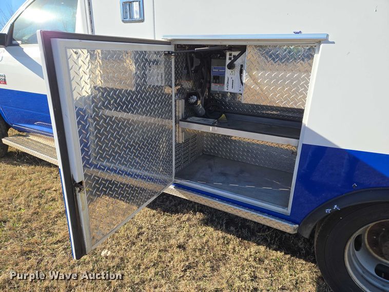 image for item ET5330 2012 Dodge Ram 4500HD ambulance