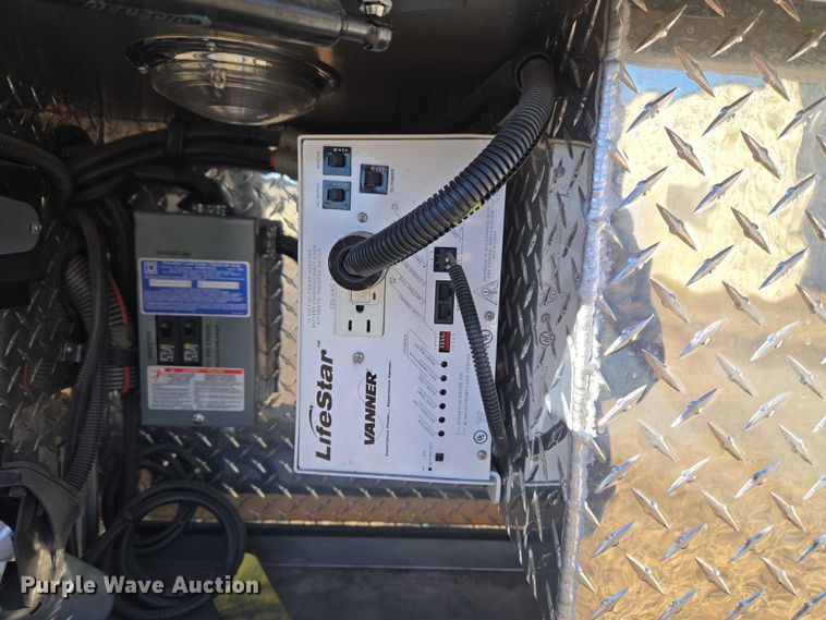 image for item ET5330 2012 Dodge Ram 4500HD ambulance