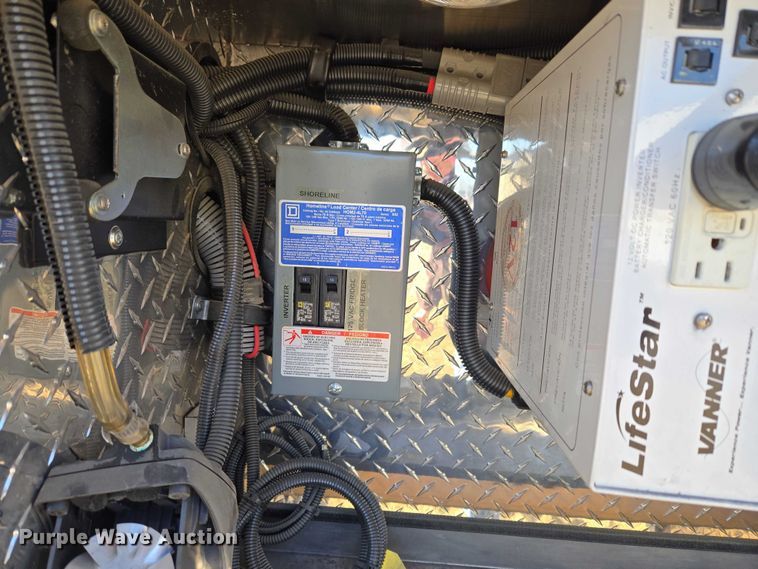 image for item ET5330 2012 Dodge Ram 4500HD ambulance