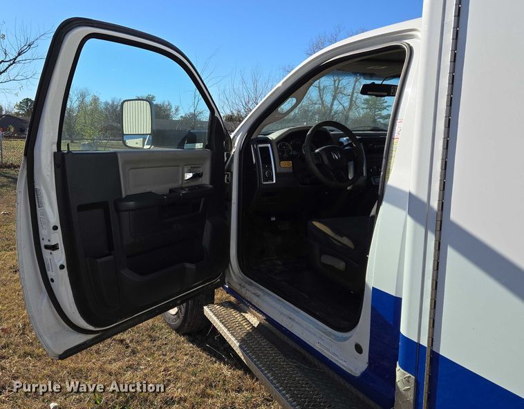 image for item ET5330 2012 Dodge Ram 4500HD ambulance