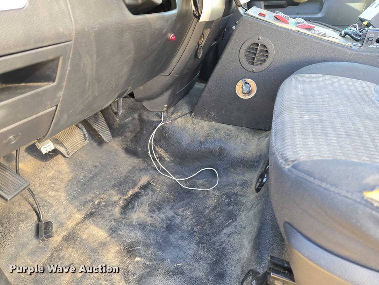 image for item ET5330 2012 Dodge Ram 4500HD ambulance