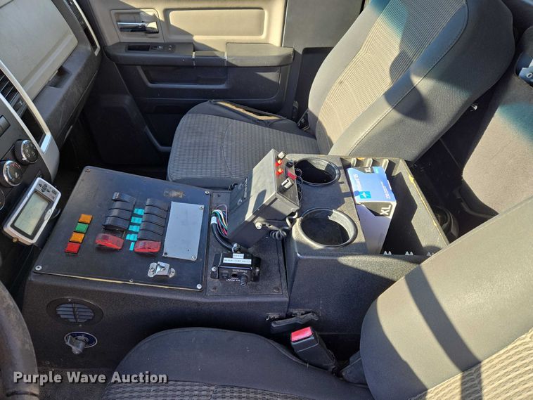 image for item ET5330 2012 Dodge Ram 4500HD ambulance