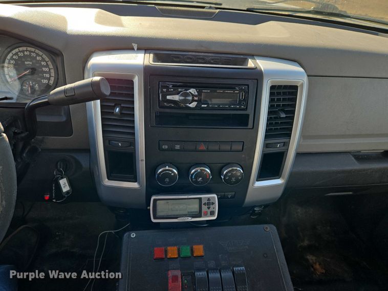 image for item ET5330 2012 Dodge Ram 4500HD ambulance