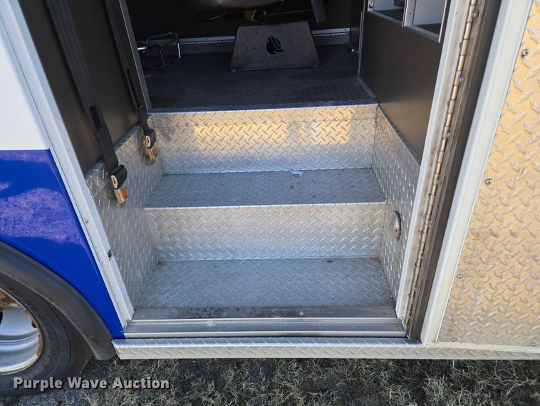 image for item ET5330 2012 Dodge Ram 4500HD ambulance