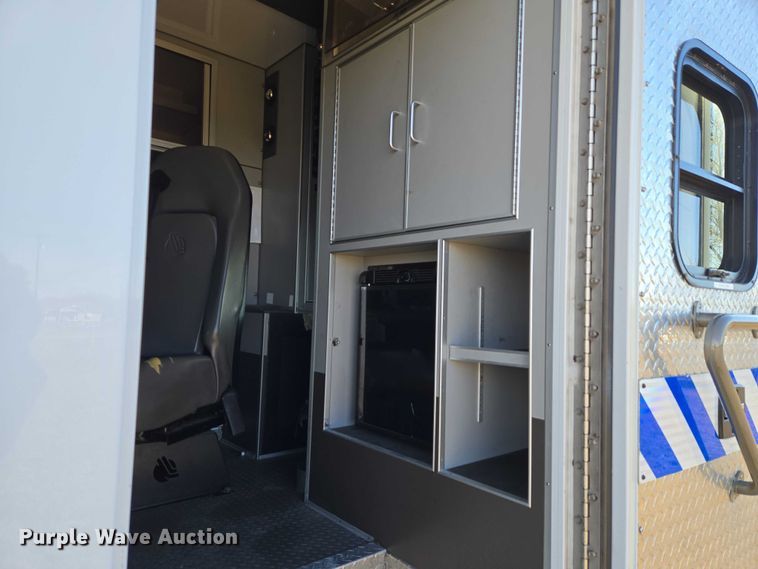 image for item ET5330 2012 Dodge Ram 4500HD ambulance