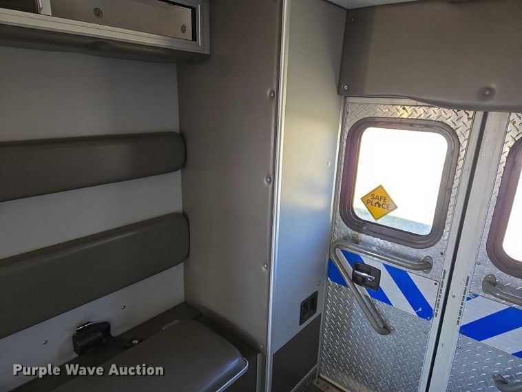 image for item ET5330 2012 Dodge Ram 4500HD ambulance