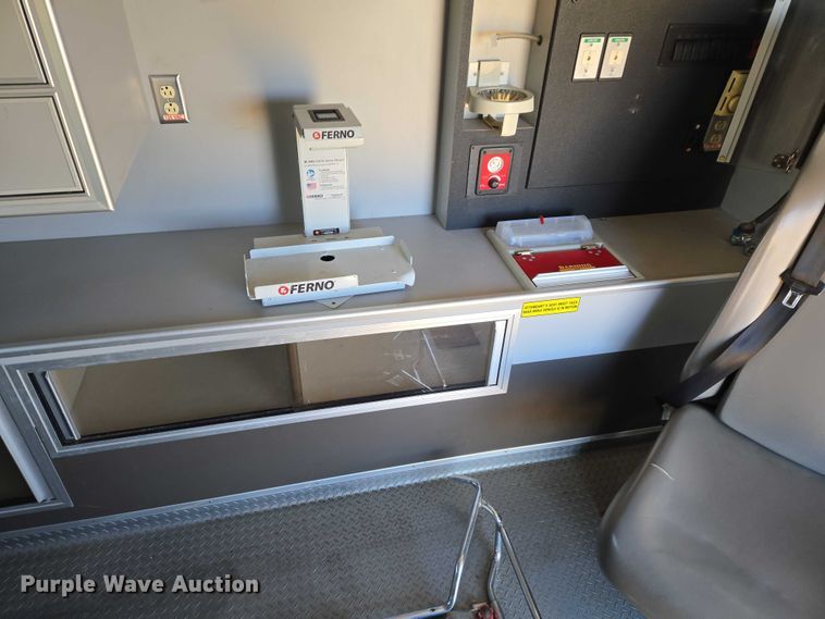 image for item ET5330 2012 Dodge Ram 4500HD ambulance