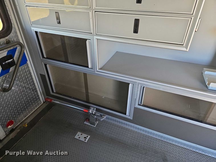 image for item ET5330 2012 Dodge Ram 4500HD ambulance