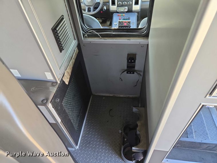 image for item ET5330 2012 Dodge Ram 4500HD ambulance