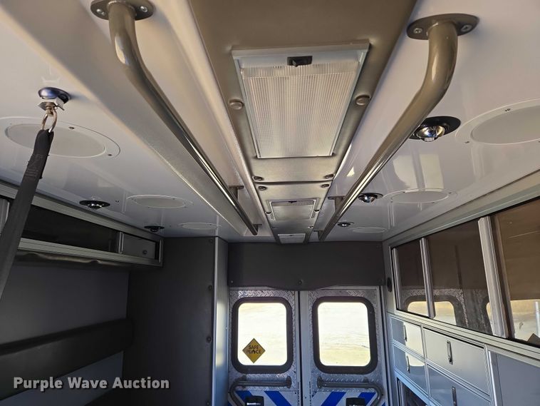 image for item ET5330 2012 Dodge Ram 4500HD ambulance