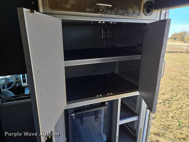 image for item ET5330 2012 Dodge Ram 4500HD ambulance