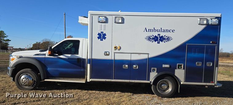 image for item ET5331 2015 Ford F550 Super Duty XLT ambulance