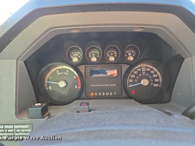 image for item ET5331 2015 Ford F550 Super Duty XLT ambulance