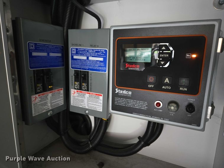 image for item ET5331 2015 Ford F550 Super Duty XLT ambulance