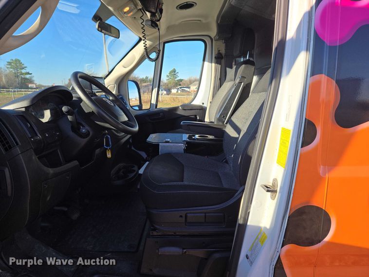 image for item ET5332 2020 RAM ProMaster 3500 ambulance