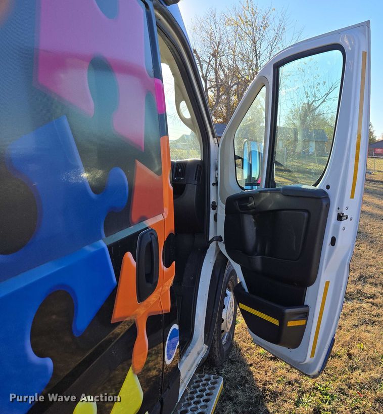 image for item ET5332 2020 RAM ProMaster 3500 ambulance