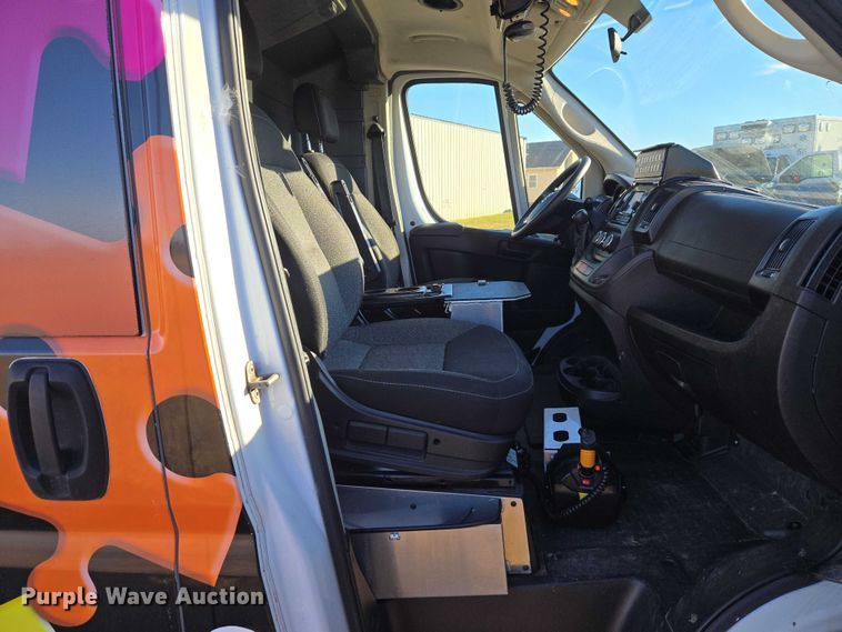 image for item ET5332 2020 RAM ProMaster 3500 ambulance
