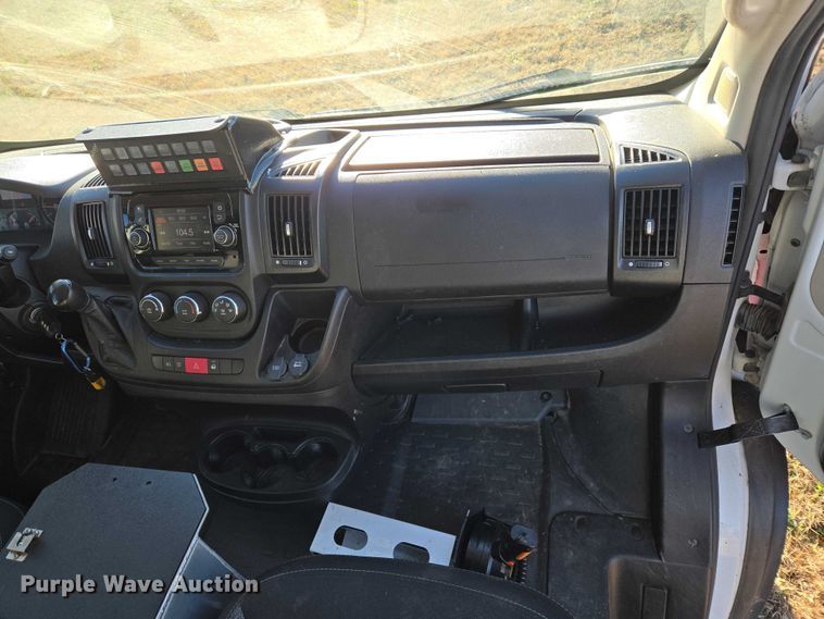 image for item ET5332 2020 RAM ProMaster 3500 ambulance