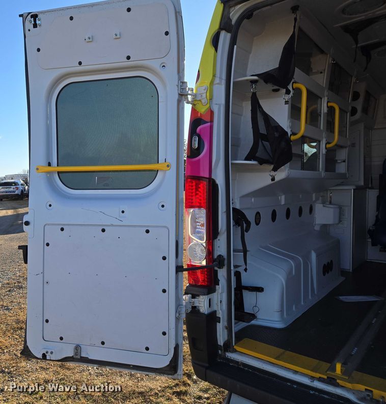 image for item ET5332 2020 RAM ProMaster 3500 ambulance