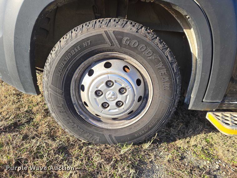 image for item ET5332 2020 RAM ProMaster 3500 ambulance