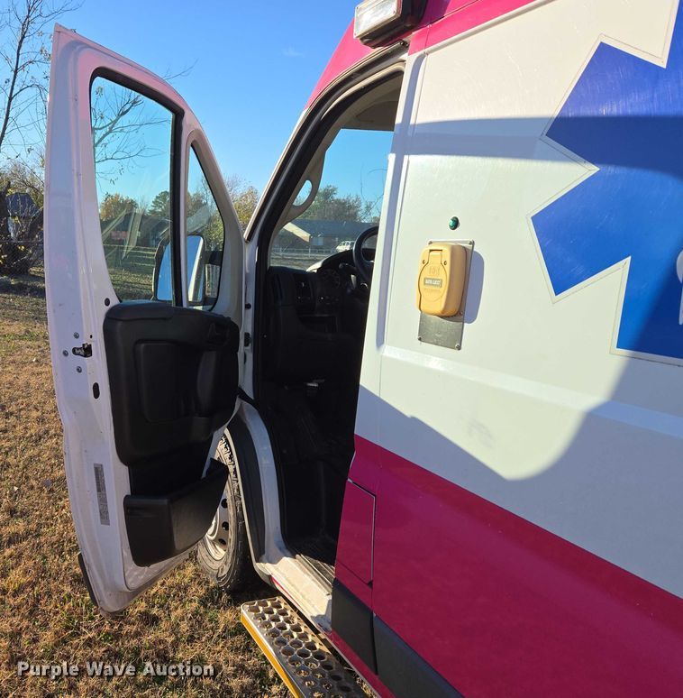 image for item ET5333 2018 RAM ProMaster 3500 ambulance