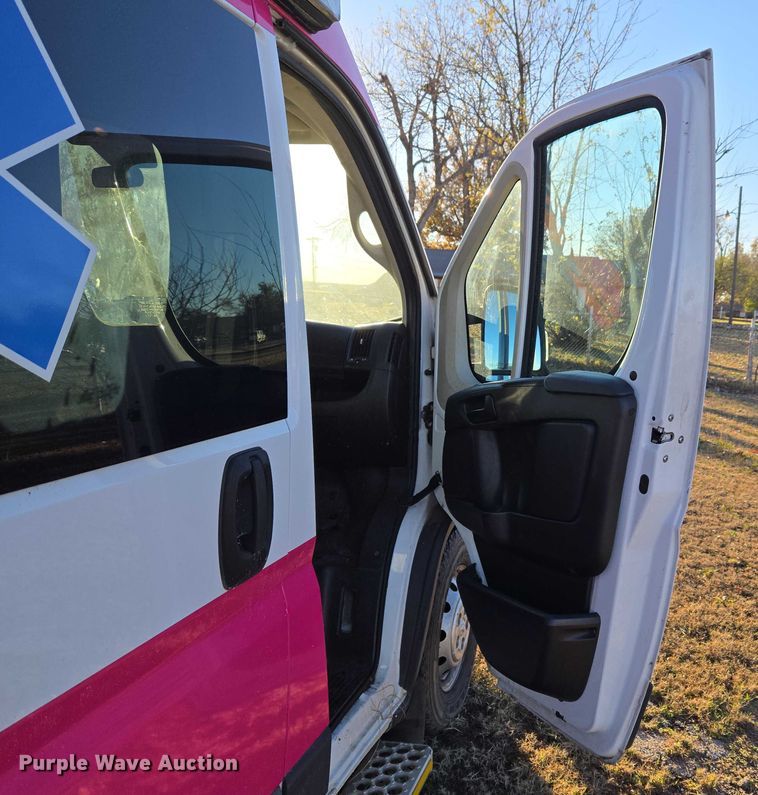 image for item ET5333 2018 RAM ProMaster 3500 ambulance