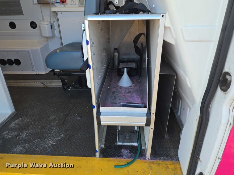 image for item ET5333 2018 RAM ProMaster 3500 ambulance