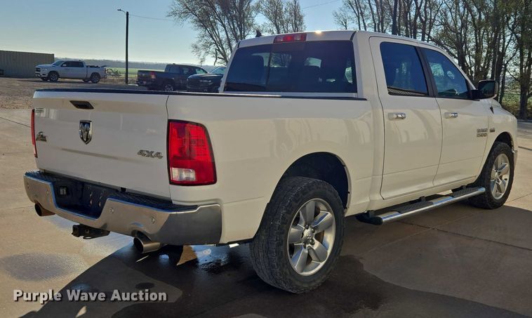 image for item ET5346 2018 RAM 1500 Crew Cab pickup truck