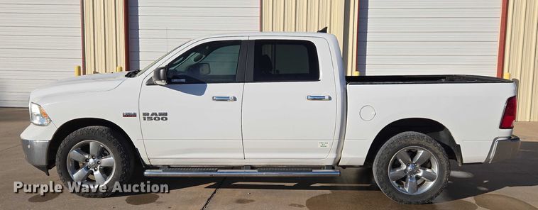 image for item ET5346 2018 RAM 1500 Crew Cab pickup truck