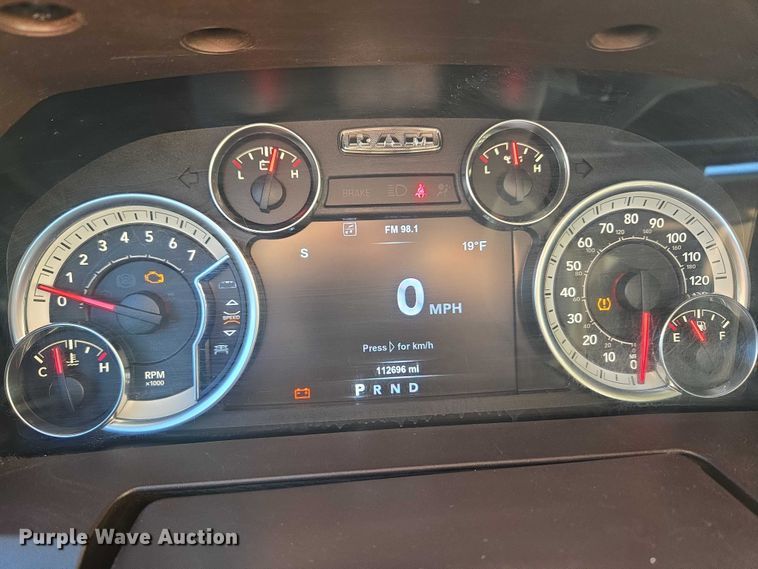 image for item ET5346 2018 RAM 1500 Crew Cab pickup truck