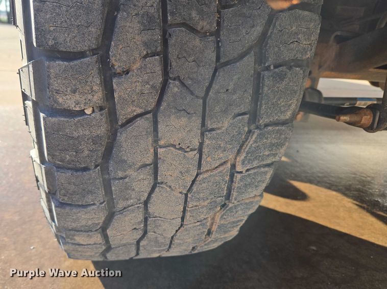 image for item ET5346 2018 RAM 1500 Crew Cab pickup truck