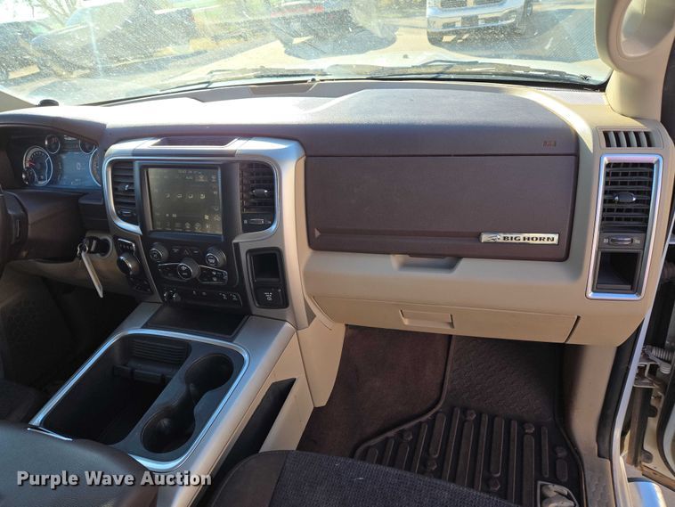 image for item ET5347 2017 RAM 1500 Crew Cab pickup truck