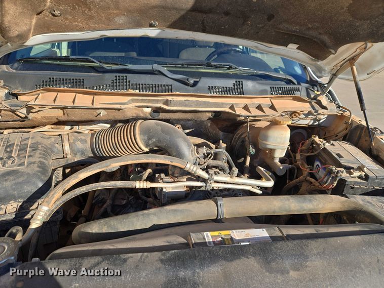 image for item ET5347 2017 RAM 1500 Crew Cab pickup truck