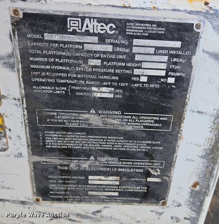 image for item ET5348 2013 International DuraStar 4400 bucket truck