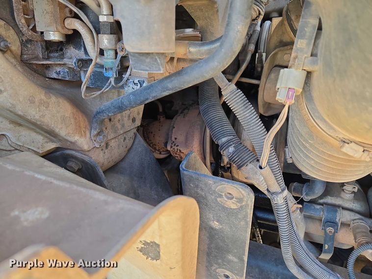 image for item ET5348 2013 International DuraStar 4400 bucket truck