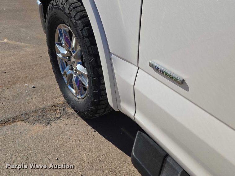 image for item ET5349 2017 Ford F150 SuperCrew pickup truck