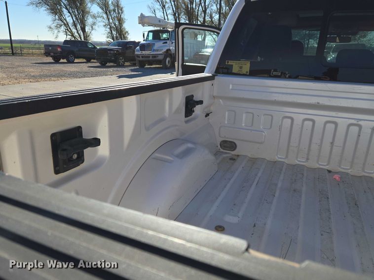 image for item ET5349 2017 Ford F150 SuperCrew pickup truck