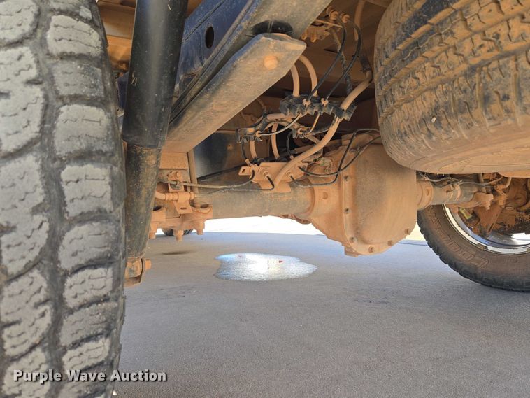 image for item ET5349 2017 Ford F150 SuperCrew pickup truck