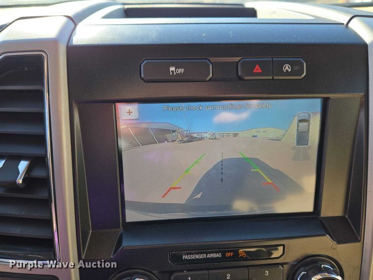 image for item ET5349 2017 Ford F150 SuperCrew pickup truck