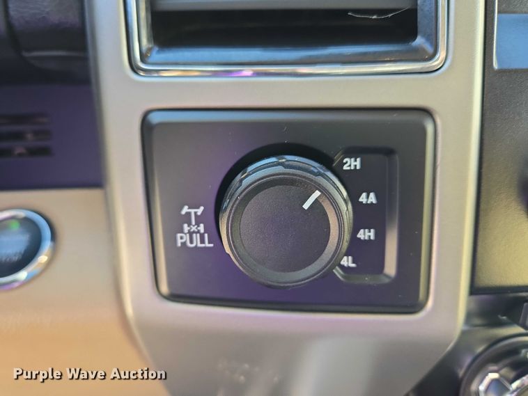 image for item ET5349 2017 Ford F150 SuperCrew pickup truck