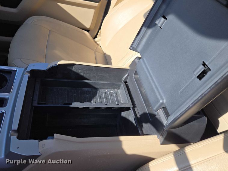 image for item ET5349 2017 Ford F150 SuperCrew pickup truck