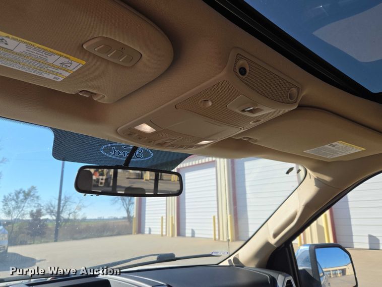 image for item ET5349 2017 Ford F150 SuperCrew pickup truck